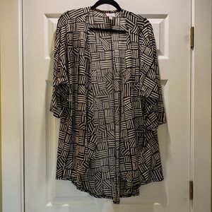 LuLaRoe Kimono! New without tags! Size medium